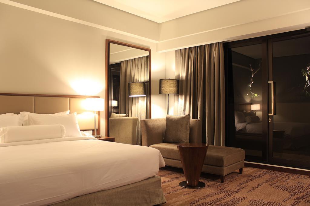 Hotel I Baloi Batam 4*